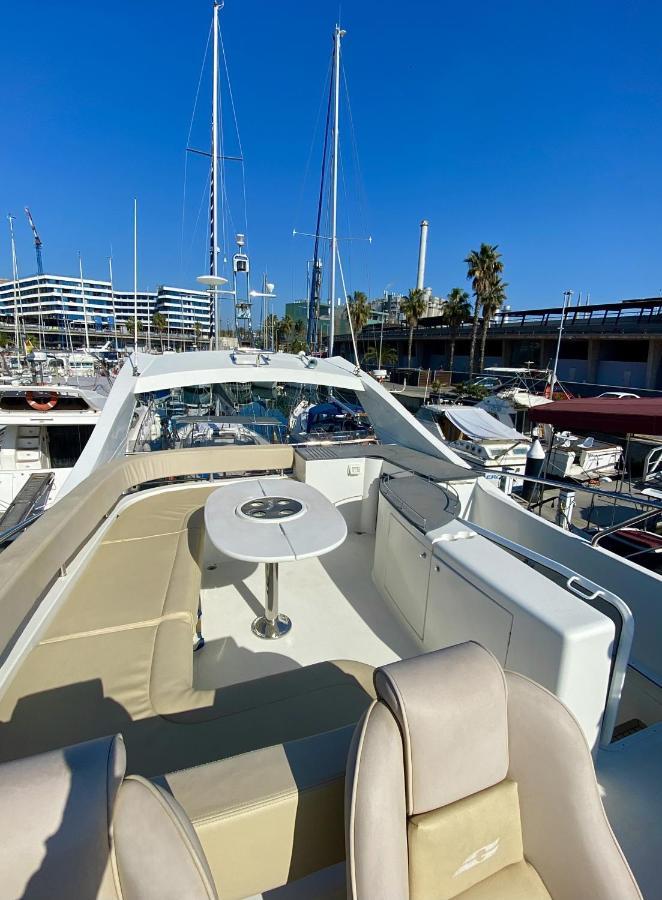 Yacht In Barcelona Sant Adria de Besos Exterior foto